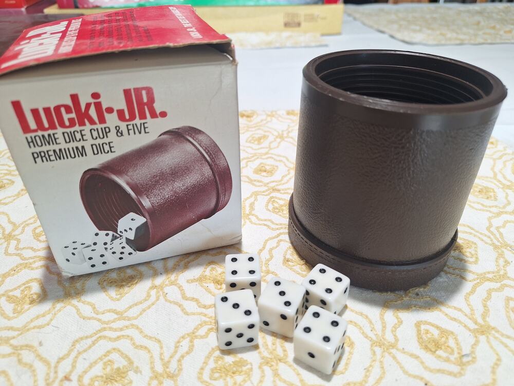 Vintage 1977 Lucki-JR Luckicup Dice Cup 5 Dice Original Box Richmond CA Hallmark